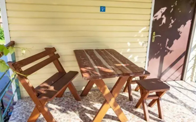 Nikos Guest House