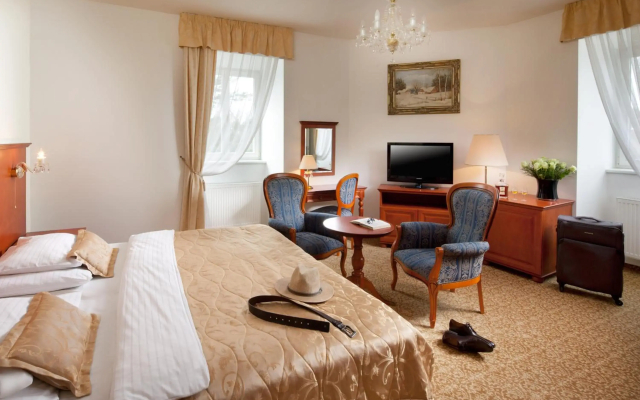 Pembridge Palace Hotel