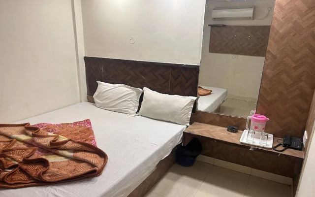 Shree Lodge Near New Delhi Railway Station, Paharganj