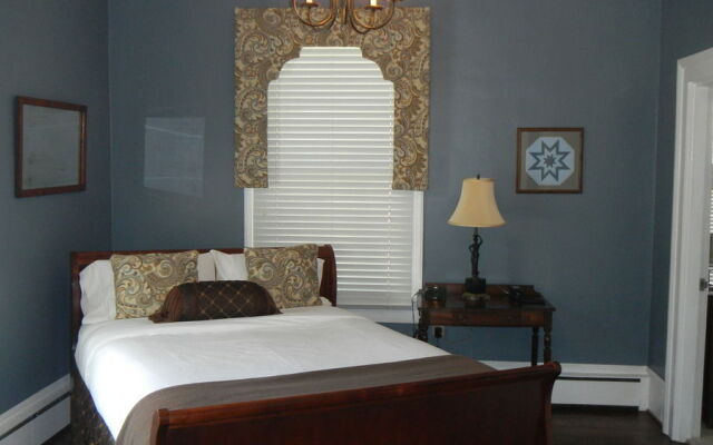The Ashford Inn