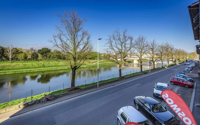 Arno Apartment B by Mmega