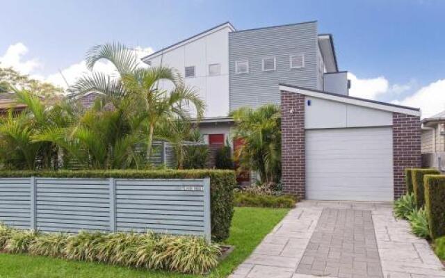 7 Judith Street - Stunning duplex with ducted air