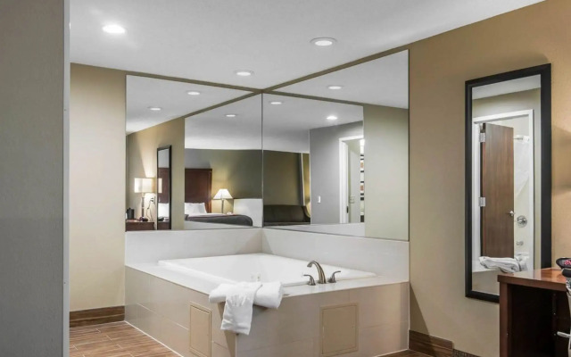 Comfort Inn Saugerties