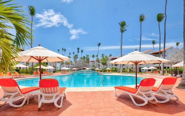 Beautiful Beachfront Apartment With Unique Ocean Views