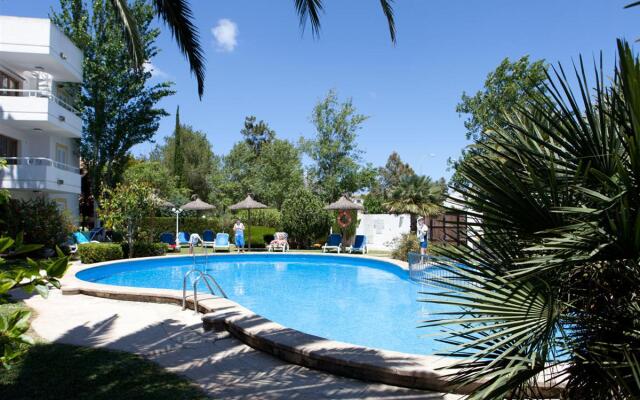 Cabot Las Velas Apartments