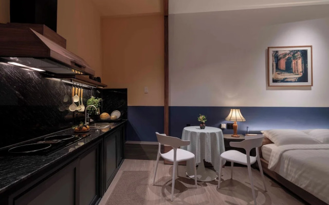 The Lamp Boutique House