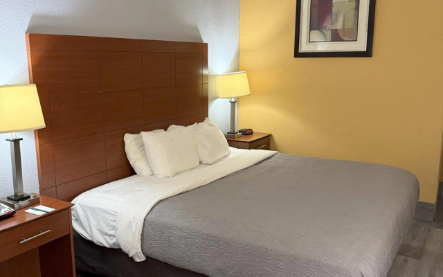 Quality Inn Manitowoc