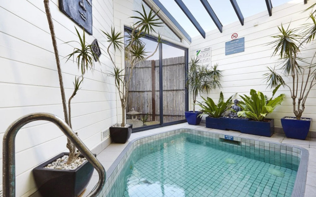Whitecliffs Beach Resort