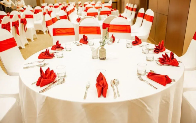 Ramada Hotel & Suites By Wyndham Halong Bay View