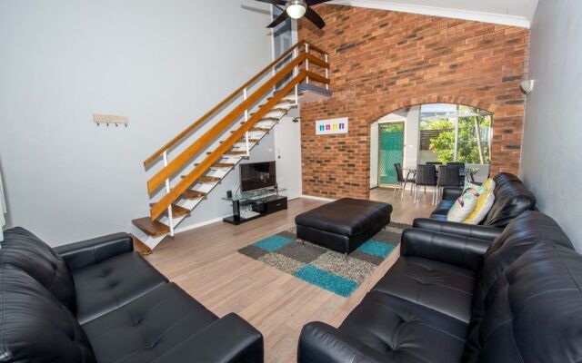 The Pines 8 - Shoal Bay