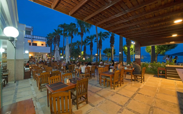 Sami Beach Hotel