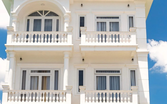 TYCHE HOTEL Đà Lạt