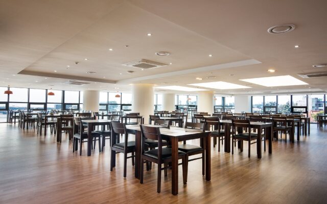 CO-OP City Hotel Harborview