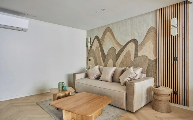 Spacious Apartment With AC Invalides Tour Eiffel