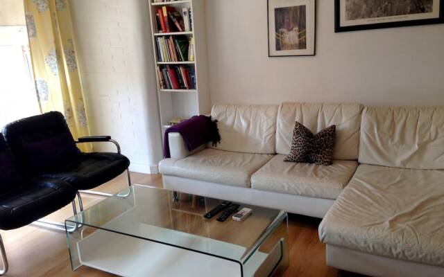 Apartment with 3 Bedrooms in València, with Wifi - 4 Km From the Beach