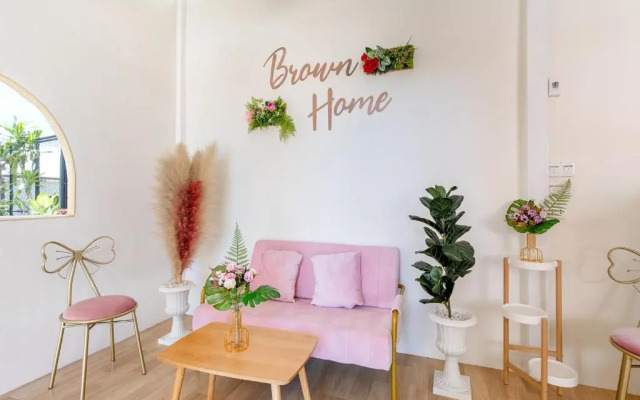 Brown Home Sattahip @ 19