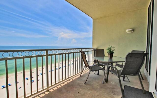 Colonnades 1202
