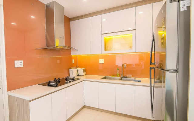 Henry Apartment Sunrise City