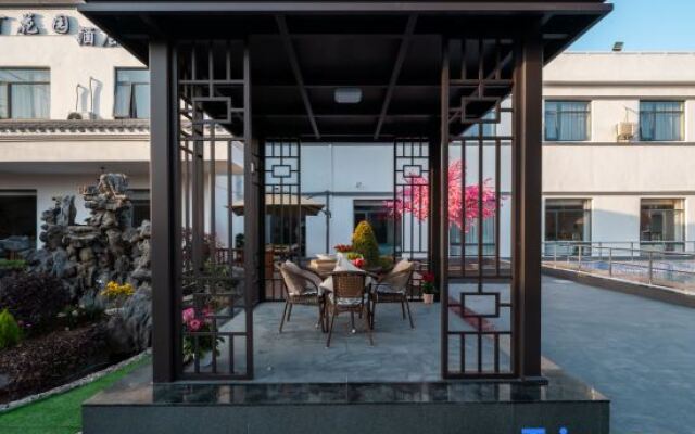 Taohua Island Resort Hotel