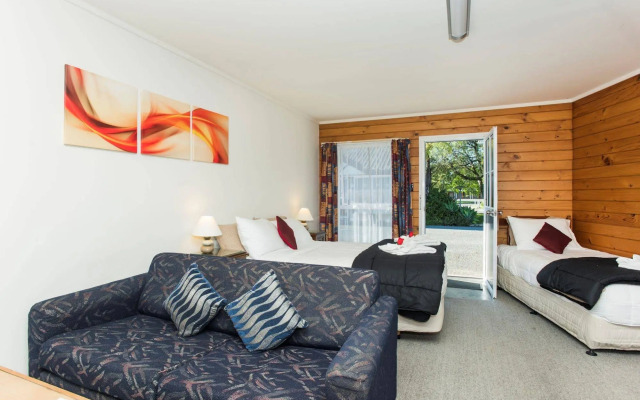 Tudor Park Motel