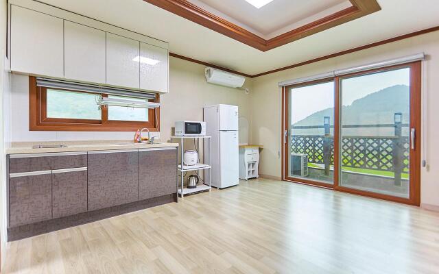 Namhae wooyeongwa inyeon pension inyeonjeom