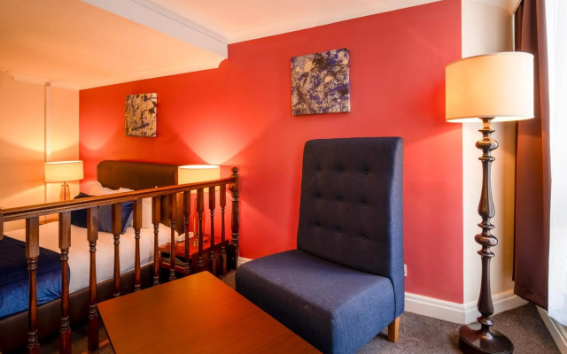 Britannia Sachas Hotel