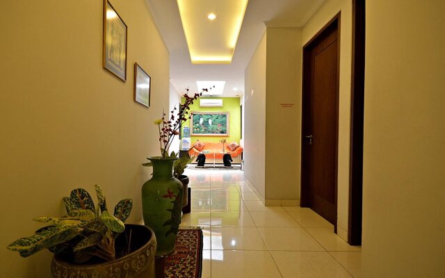 ZEN Rooms Tebet Gudang Peluru