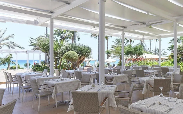 Sunrise Beach Hotel