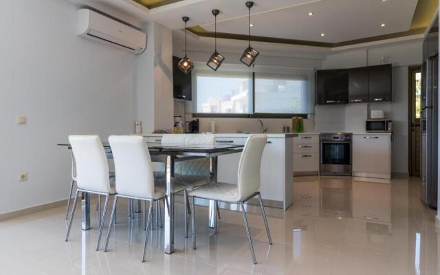 Amazing 2 Bdrm Sea View Holiday Apt