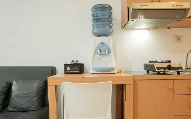 Cozy and Simply Studio Titanium Square Apartment