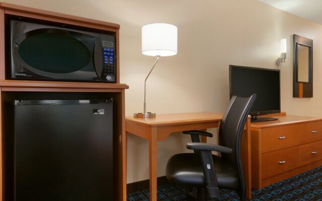 Fairfield Inn & Suites Longview