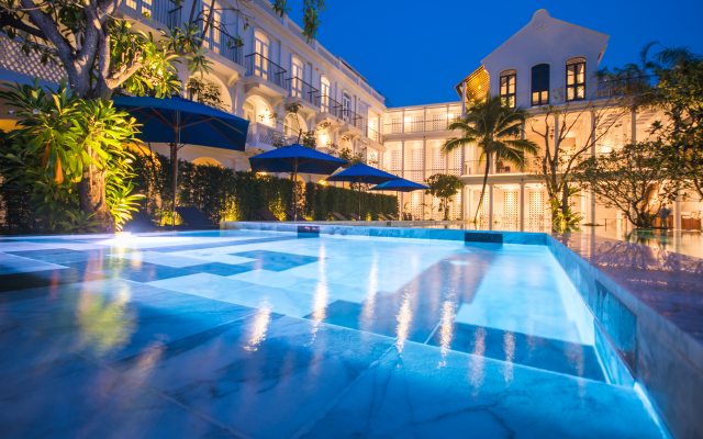 Little Nyonya Hotel