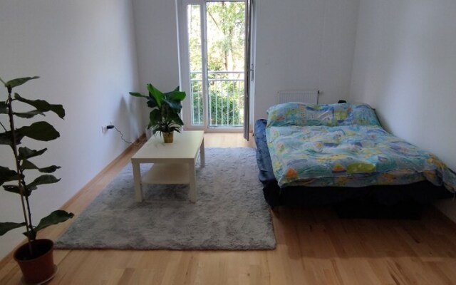 Beautiful Large Apartment in Leibnitz Center