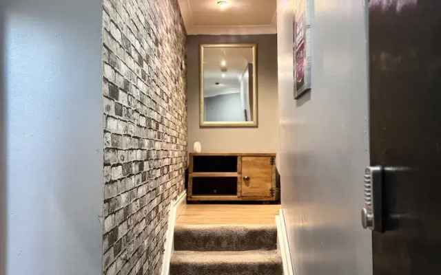 Citycenterapt-4br-wifi-freeparking-retroarcade