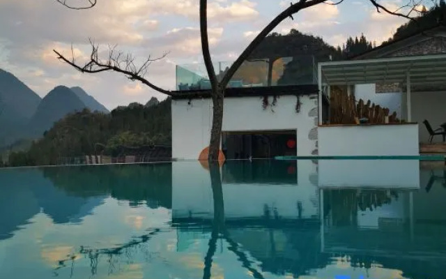 Wanfenglin Rongsu Resort&Spa – Outside – Qianxinan