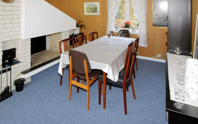 8 Person Holiday Home in Lindesnes