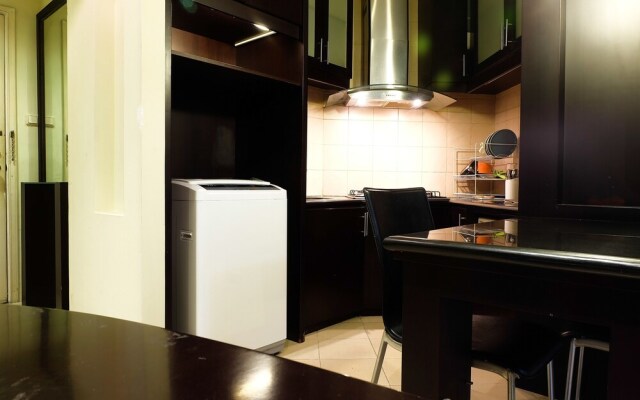 Exclusive 1 Bedroom Batavia Apartment by Travelio