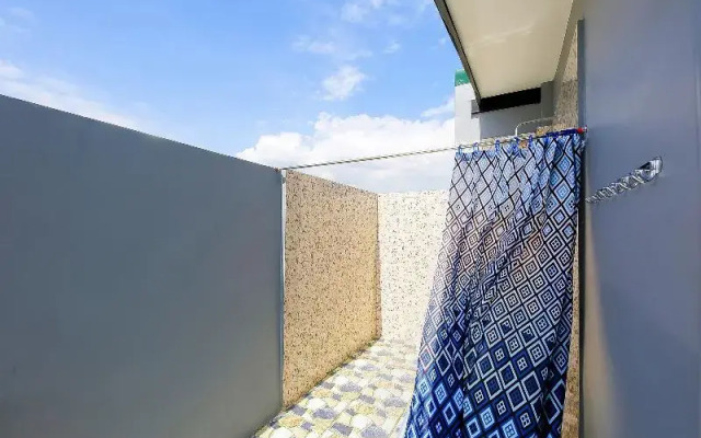 Dona Aurora Condotel by Oyo Rooms