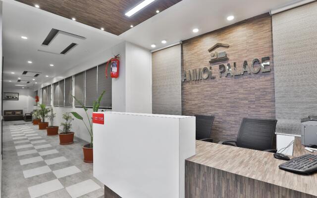 OYO 23289 Hotel Anmol Palace