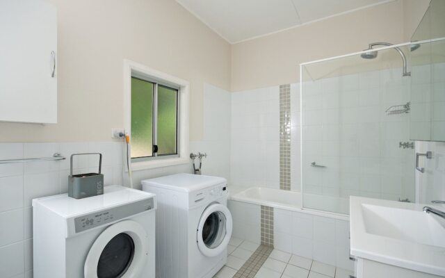 Frangipani, 4 Gloucester Street