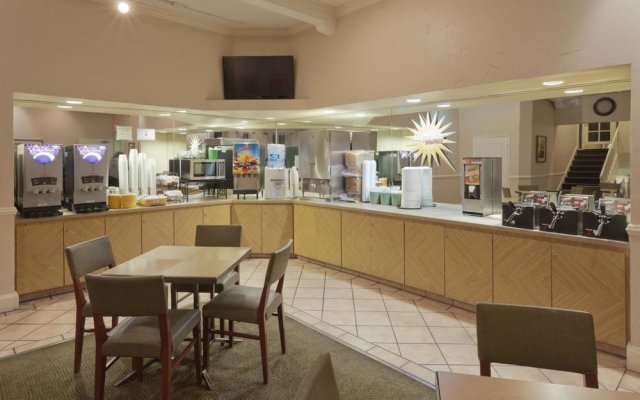 La Quinta Inn & Suites Las Vegas Airport N Conv.