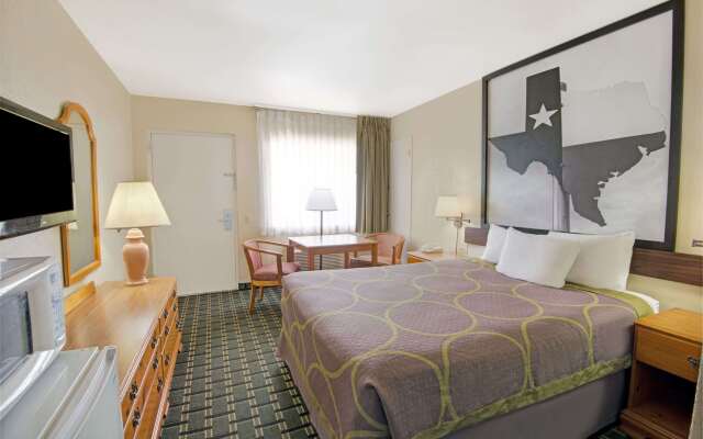 Super 8 by Wyndham El Paso Airport