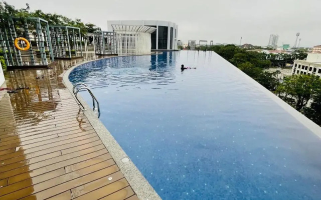 Suite17@Troika Kota Bharu