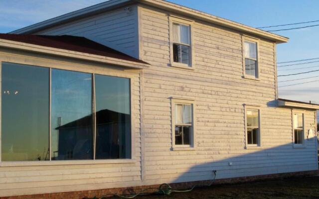 The Old Salt Box Co. - Aunt Donna's