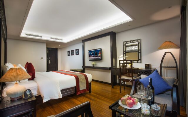 Golden Lotus Boutique Hotel
