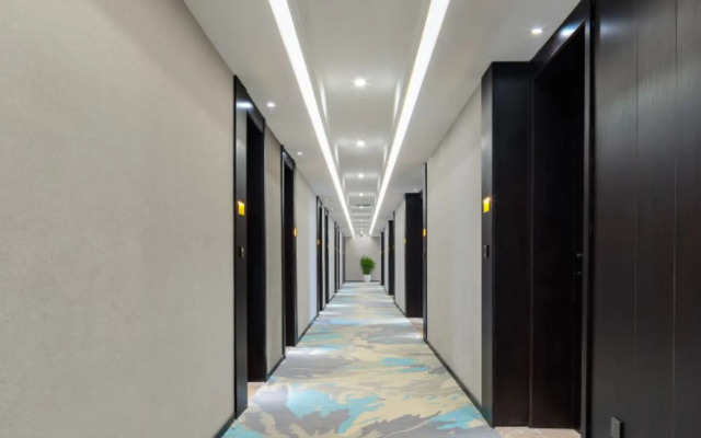 Rezen Dong Hotel (Xi'an Bell Tower Provincial Government Store)