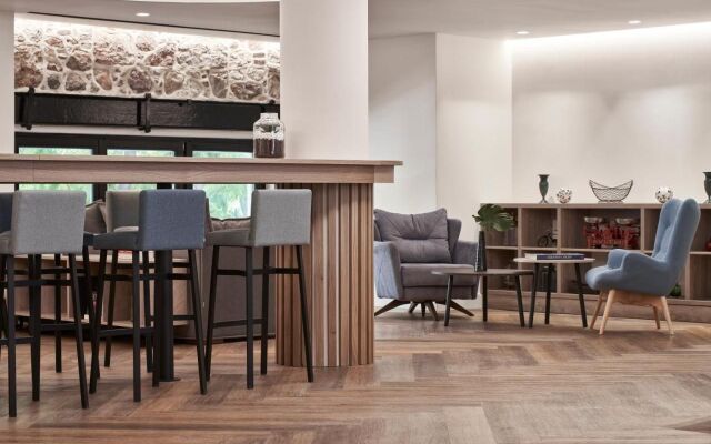 NLH MONASTIRAKI - Neighborhood Lifestyle Hotels