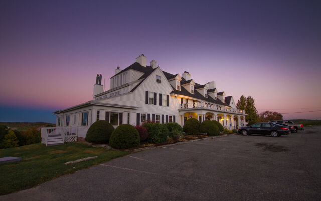 The Lucerne Inn
