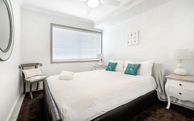 Paros in Paradise Stunning 4 Bedroom Ocean View