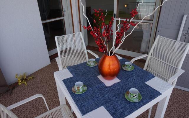 Beautiful Studio With sea View by Beahost Rentals